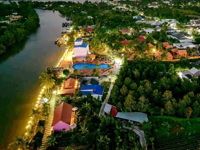 LỄ 2/9 - ROOSTER MEKONG CÓ GÌ VUI?