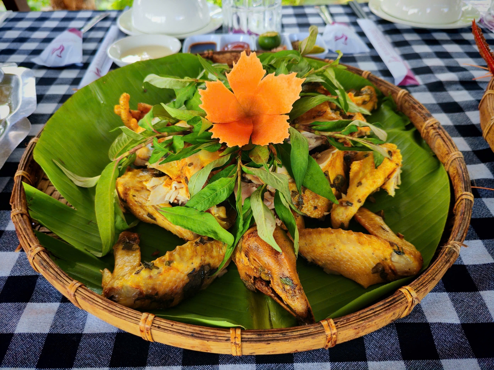 Gà nổ muối